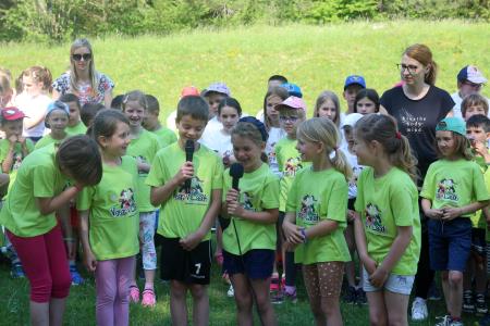 OTVORITEV IN PREDAJA ČEBELJNJAKA 17 FOTO LJUBO VUKELIČ